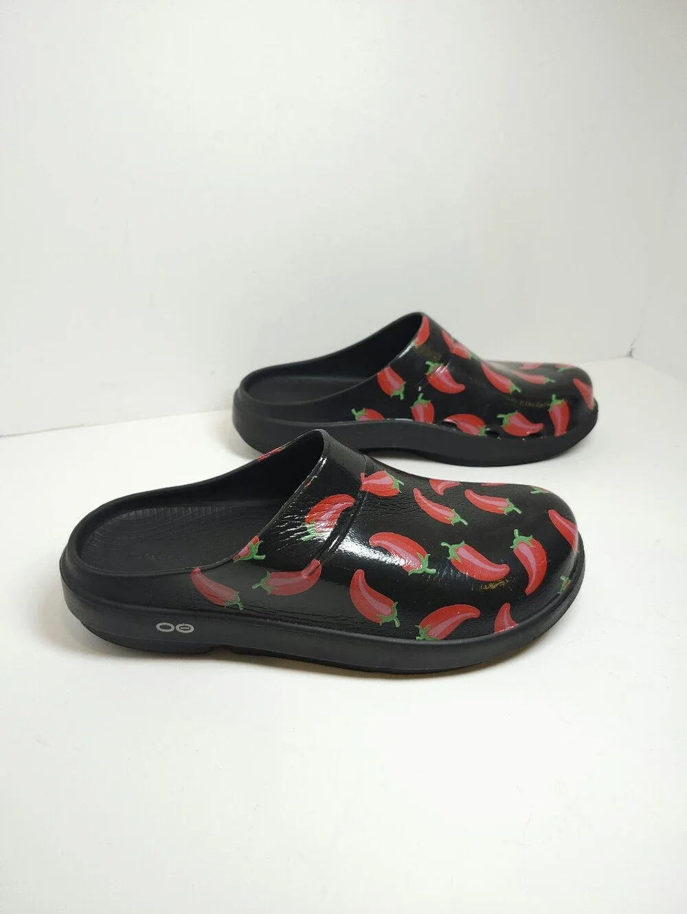 OOFOS nice clogs